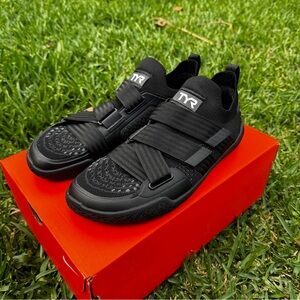 TYR DZ-1 Zero-Drop Barefoot Trainer (9 M / 10.5 W)